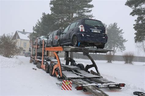 dzērājoferi konfiscētie auto.